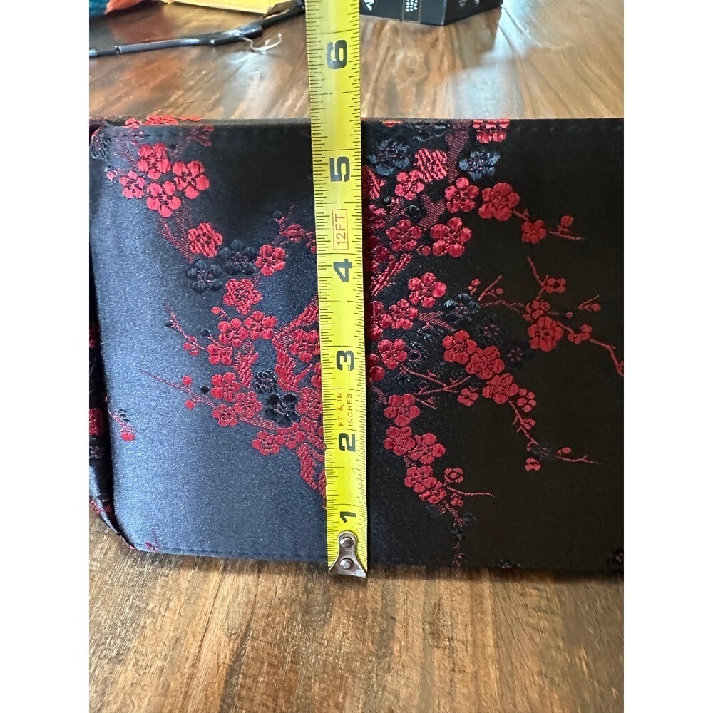Asian Floral Purse Bamboo Handle Sachtel Red & Black by Yans NY with Accessories - Picture 4 of 15
